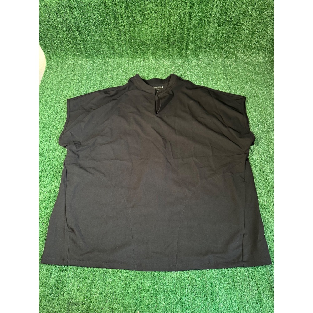 Mandala Black Mandarin Collar Short Sleeve Pullover Top Women's Size‎ L